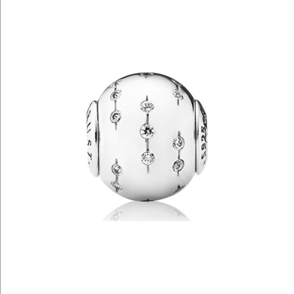 Pandora Essence TRUST Charm